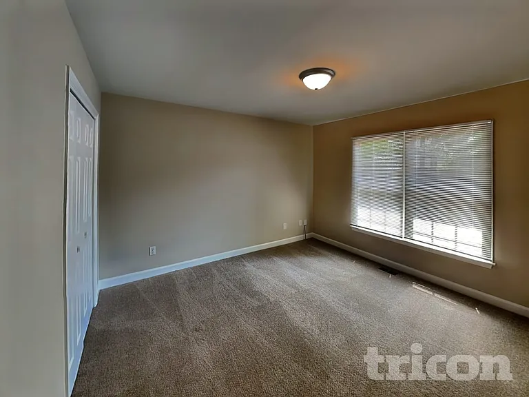 618 Tillman Ct — Photo 13