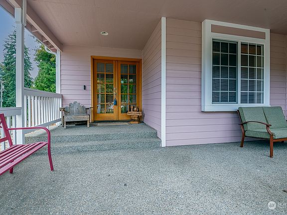 2nd image of 600 Tufts Avenue E