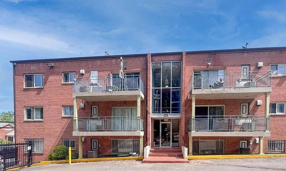 2608 Wade Rd SE #103