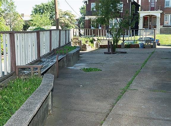 5th image of 3444 Klocke St