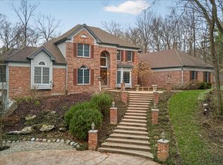 17602 Ailanthus Dr, Chesterfield, MO 63005
