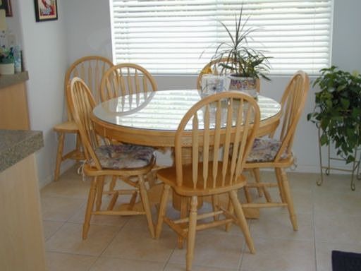Sunny Breakfast Nook