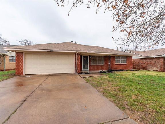 3rd image of 2428 Knox Dr