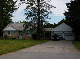 1170 Bridle Path Rd, Bethlehem, PA 18017