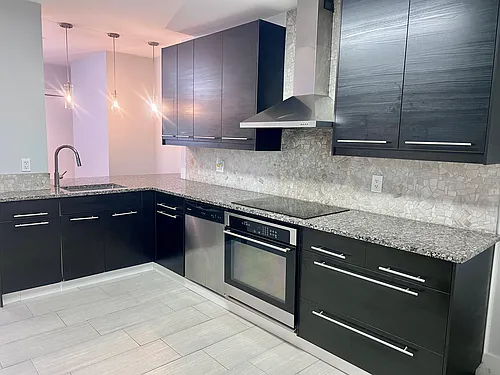 18 West St #1 Photo 1