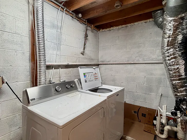 9604 Vinca Cir #E — Photo 19
