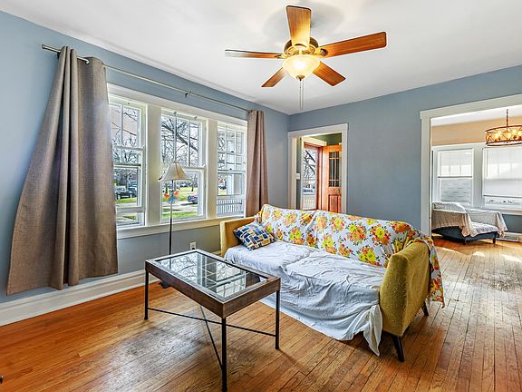 4th image of 410 Repton Rd