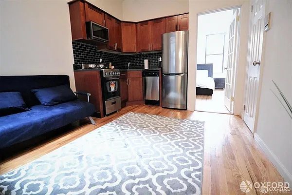 Rented by Oxford Property Group | media 20