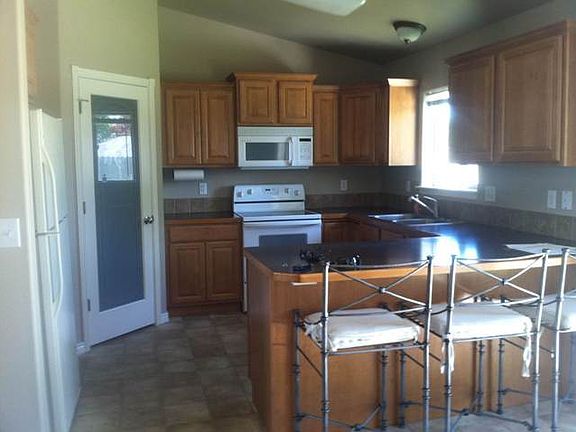 4th image of 1053 Arrow Wood Ct