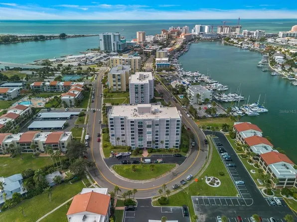 851 Bayway Blvd APT 301, Clearwater, FL 33767