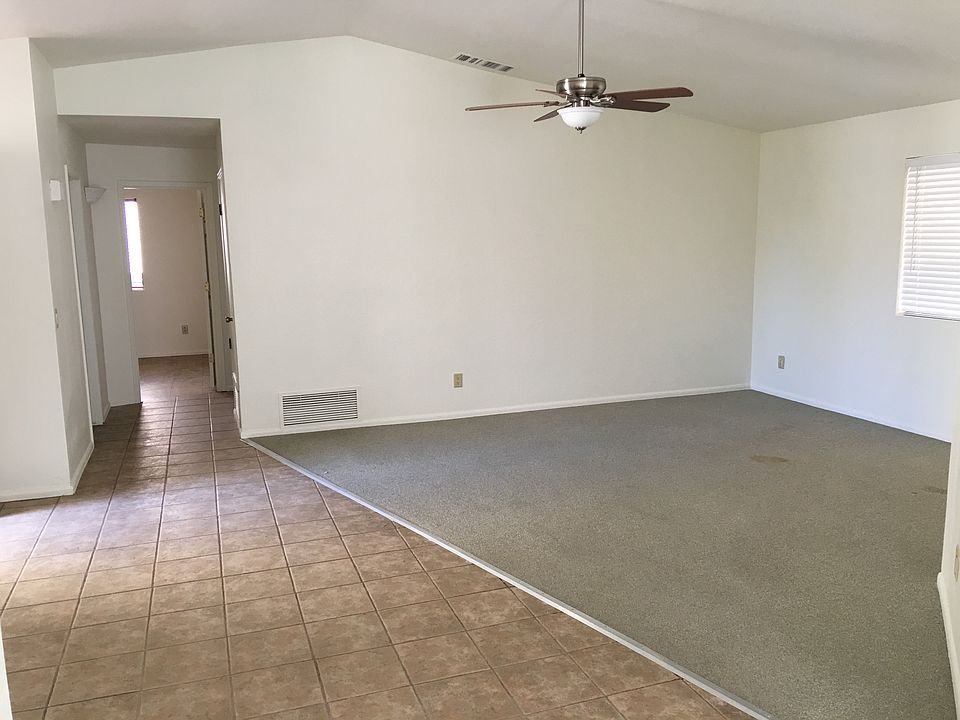 1st image of 2826 W Sandbrook Ln