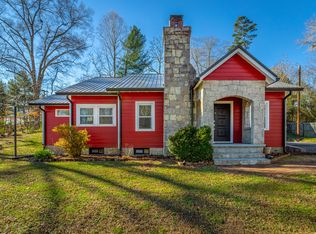 406 Gordon St, Chickamauga, GA 30707