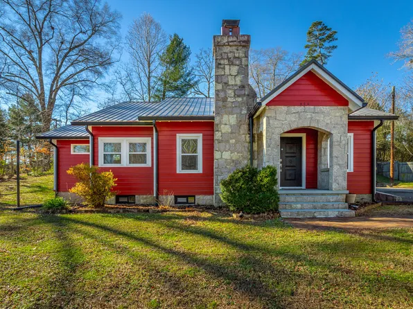 406 Gordon St, Chickamauga, GA 30707