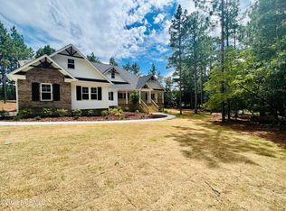 1307 Valley View Rd, Southern Pines, NC 28387