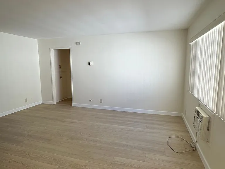 4168 Illinois St #8 — Photo 10