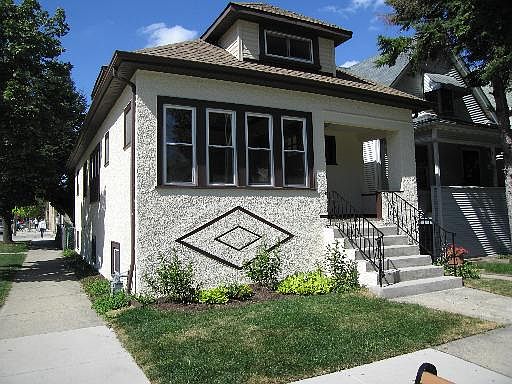 1st image of 947 S Thomas Ave