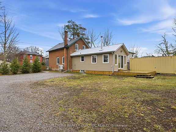 3rd image of 607 Armour Rd