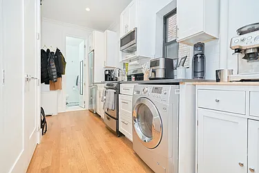 Rented by Living New York