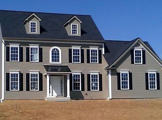 4640 Colleen Dr N, Whitehall Township, PA 18078
