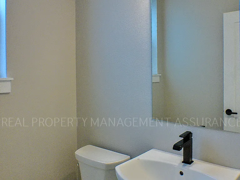 7365 SE Benedict St — Photo 49