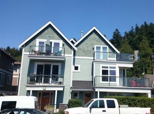 4160 Beach Dr SW, Seattle, WA 98116