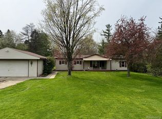 2130 S Lake Pleasant Rd, Attica, MI 48412