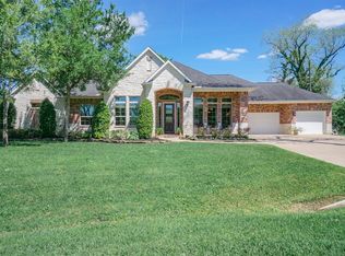 4202 Oxbow Cir E, Weston Lakes, TX 77441