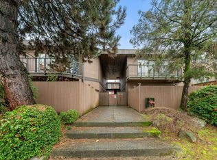 3136 Kingsway #204, Vancouver, BC