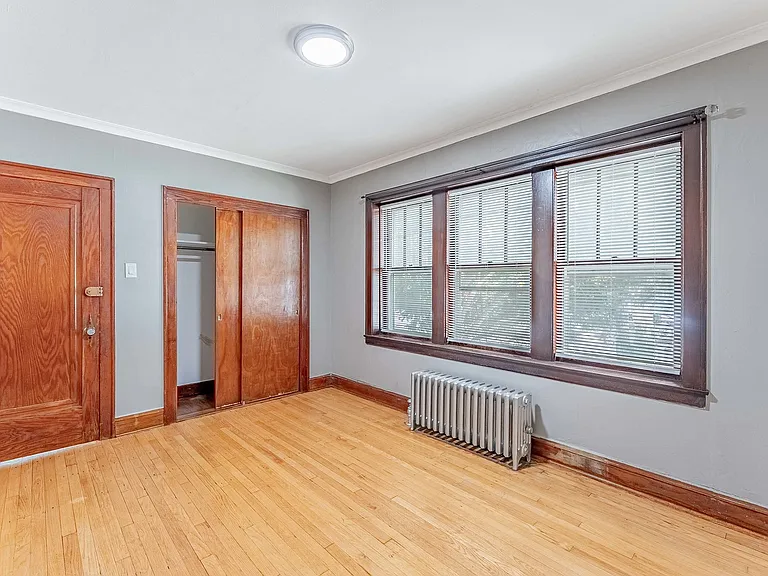 2557 N Lockwood Ave #1 — Photo 8