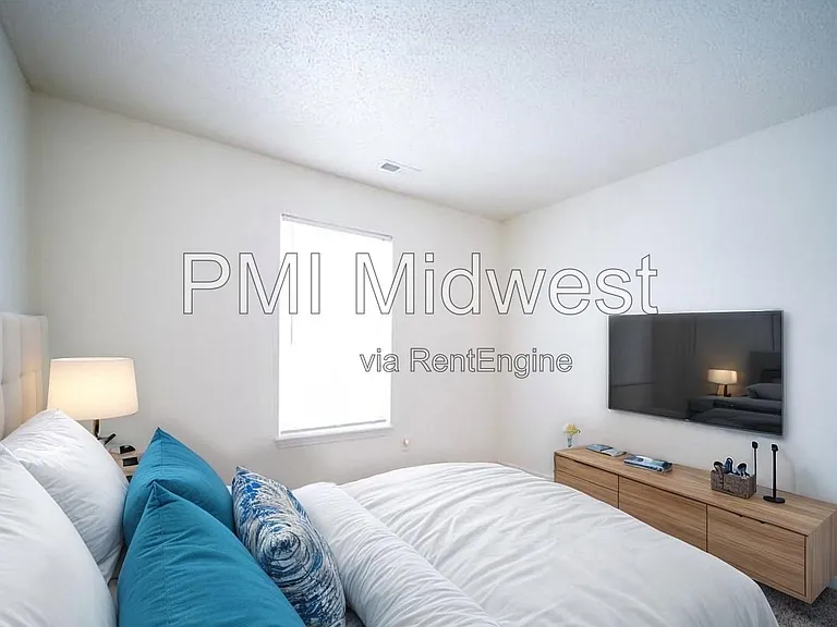10414 Kensil St — Photo 17