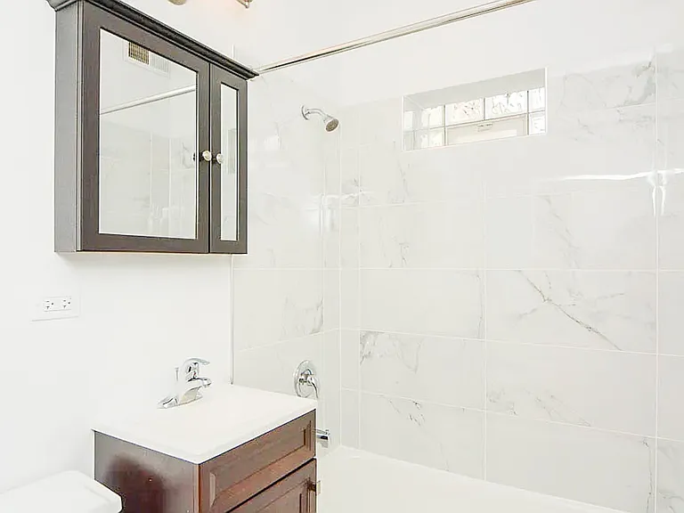 1555 N Mohawk St #3B — Photo 12