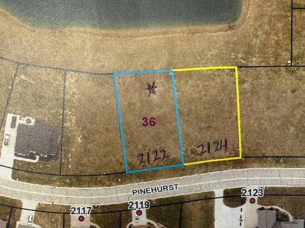 2122 Pinehurst Trl, Fremont, OH 43420