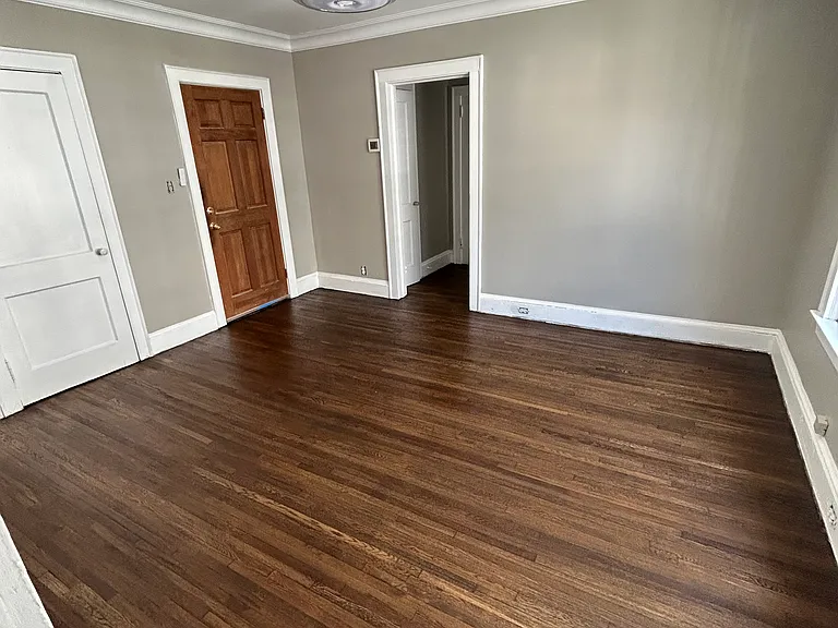 425 Grandin Rd #3 — Photo 6