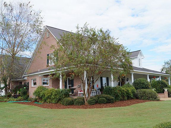 4th image of 293 Sugar Berry Ln