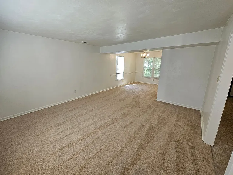 5416 Sweetwater Ct — Photo 11