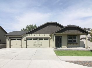 5038 W 28th Ave, Kennewick, WA 99338