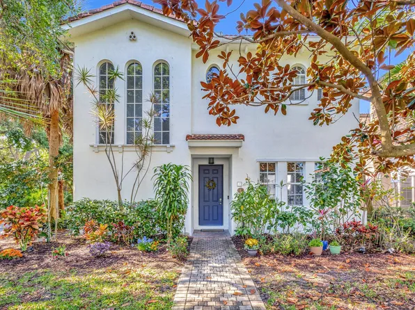 42 Stoney Drive, Palm Beach Gardens, FL 33410