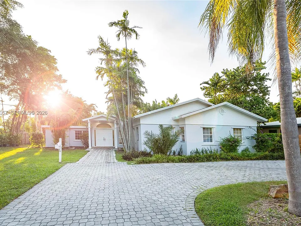 5451 SW 80th St