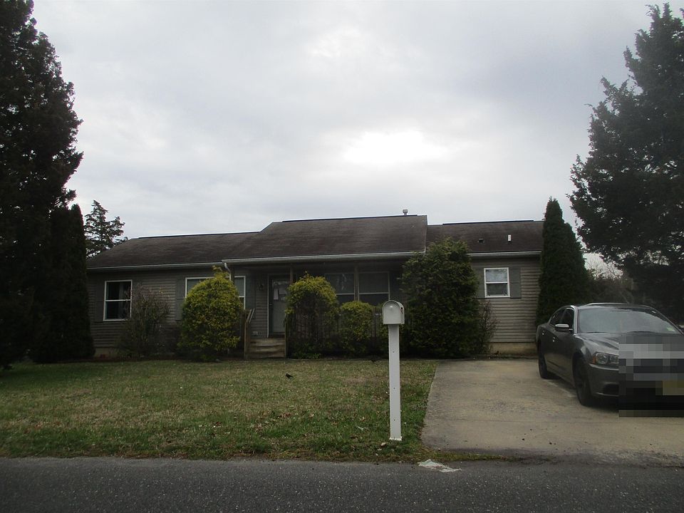 1st image of 98 Martin L King Ave