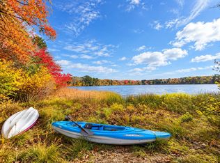 8 Winstons Path, South Dennis, MA 02660