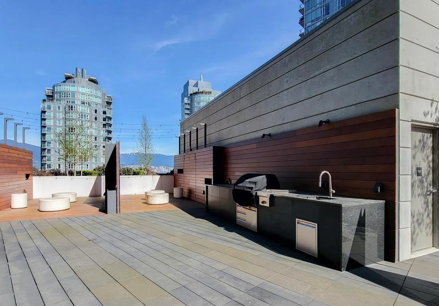 1 bed, 19 sqft, $2,850 — Photo 4