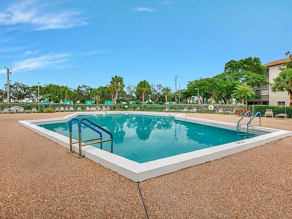 3rd image of 550 SW 138th Avenue #310K