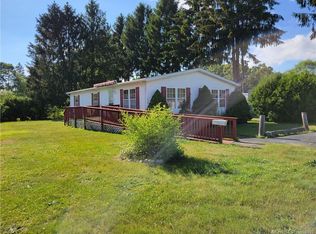 176 F St, Groton, CT 06340