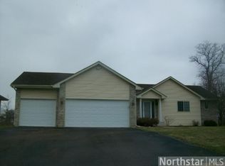 1412 Leo Ln, Buffalo, MN 55313
