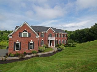 9 Limekiln Ct, Andover, NJ 07821