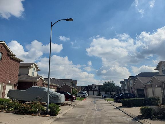 4th image of 10530 Willow Park Grn