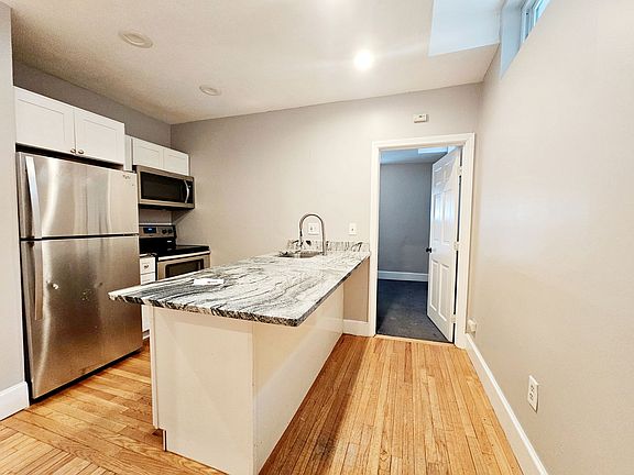 2nd image of 37 Sheafe St APT 8