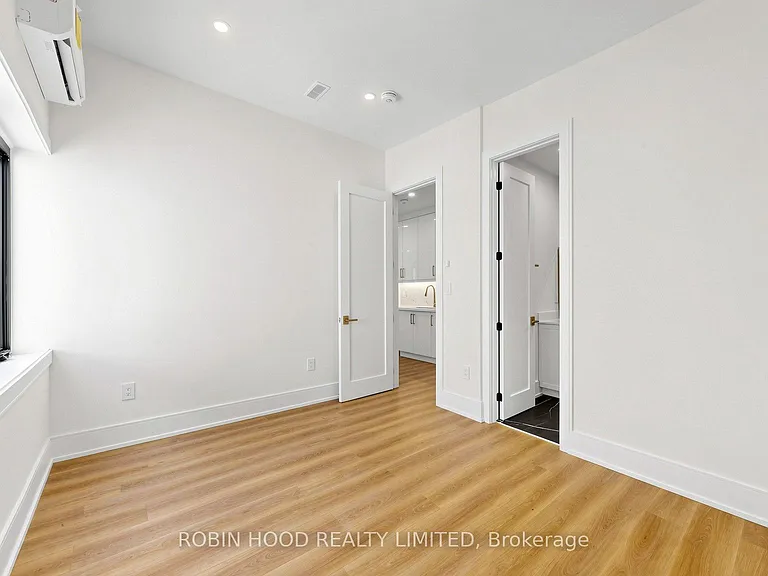 24 Callender St #3 — Photo 18