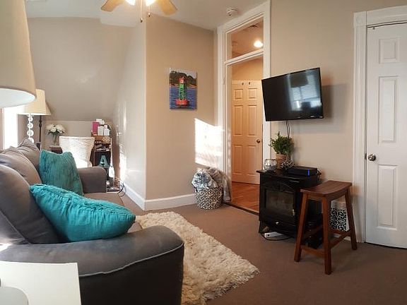 3rd image of 17 Cherry St #C