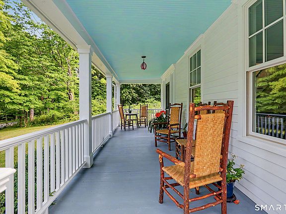 4th image of 206 Mountain Road
